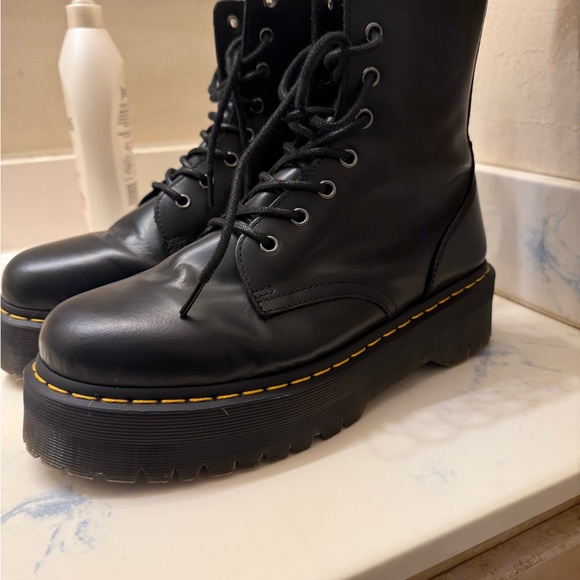 Doc Martens' Jadon platform boots men's size 11 - Picture 3 of 4